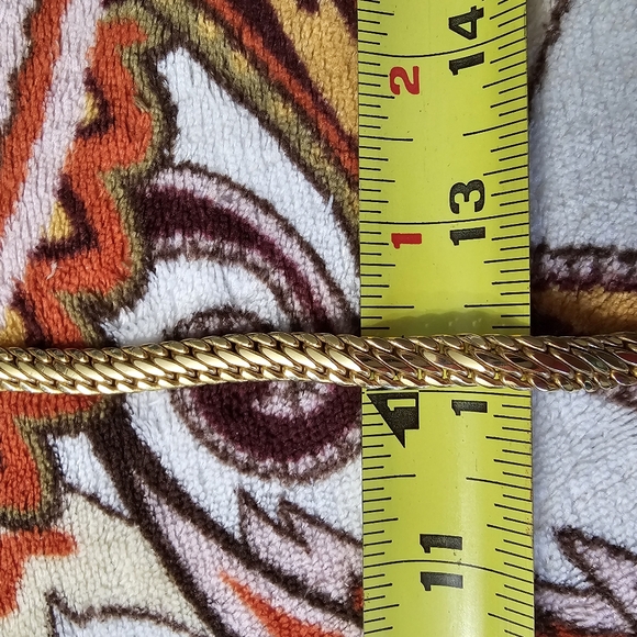 Beautiful New 14K Gold Plated Necklace - Picture 7 of 8